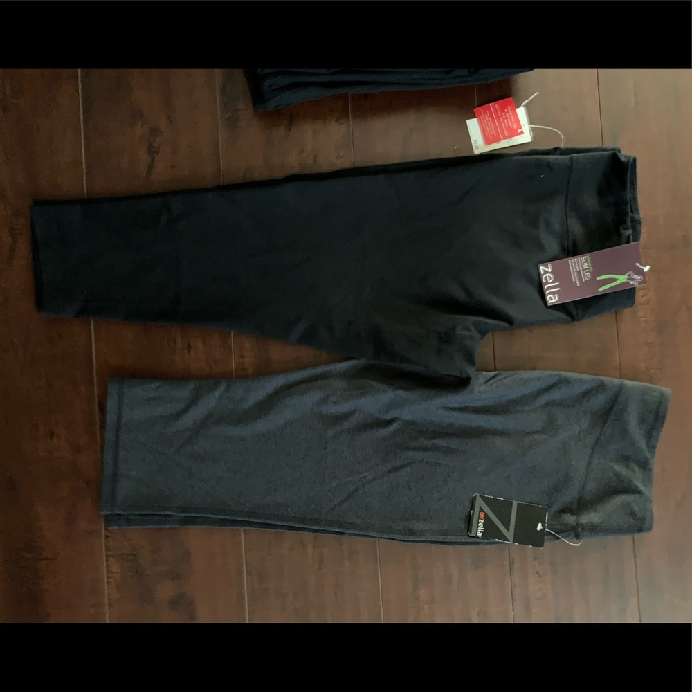 Zella Live In Leggings Capri Length. Mid calf. Lrg